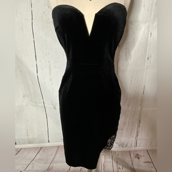 FASHIONNOVA Dress - Picture 11 of 12